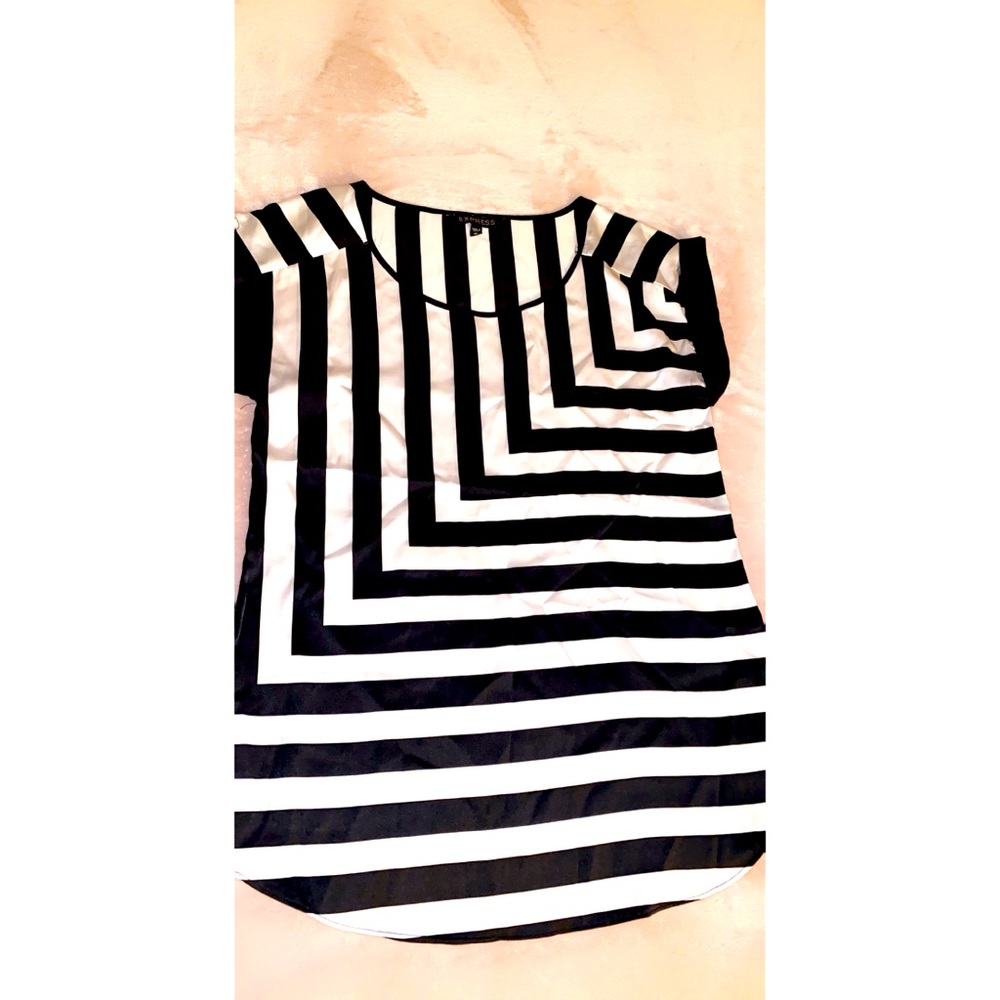 Express women’s shirt size XS